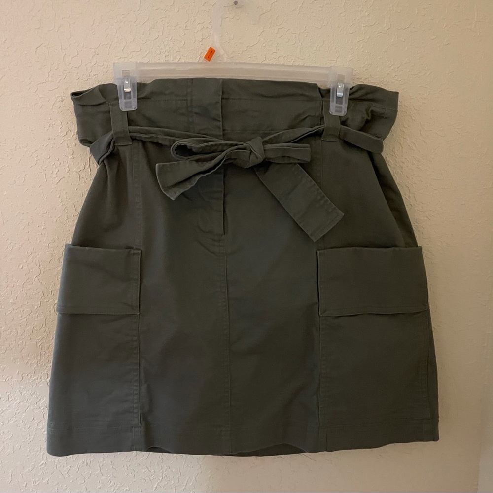 LOFT green tie skirt